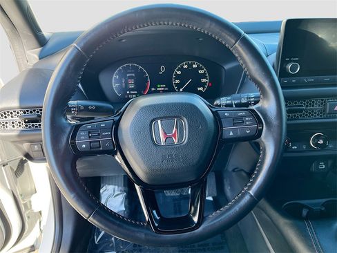 Used 2025 Honda HR-V Sport image 11