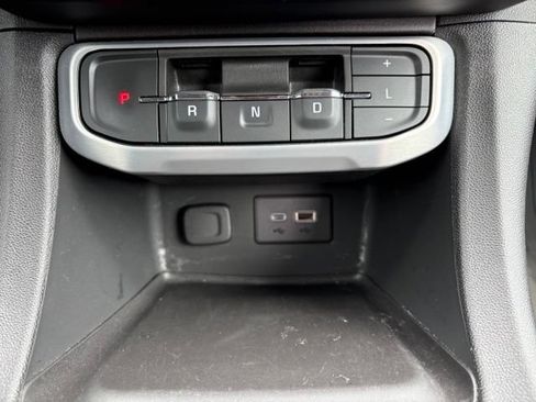 Used 2022 GMC Acadia SLE w/ LPO, Floor Liner Package FWD image 26