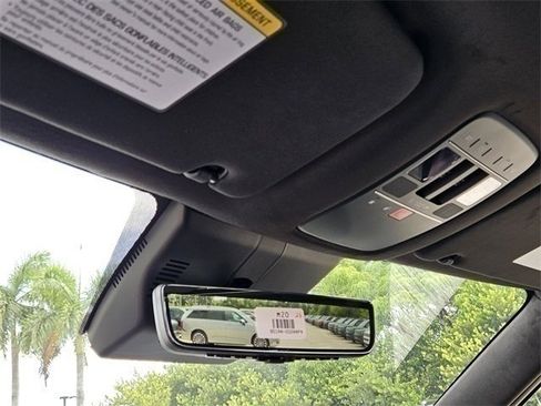 Used 2026 Hyundai Palisade Calligraphy image 8