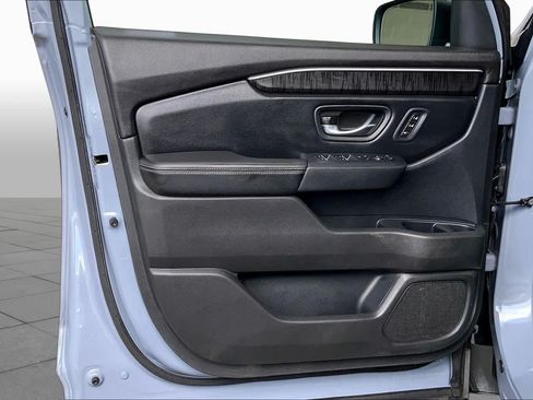 Used 2023 Honda Pilot Elite image 22