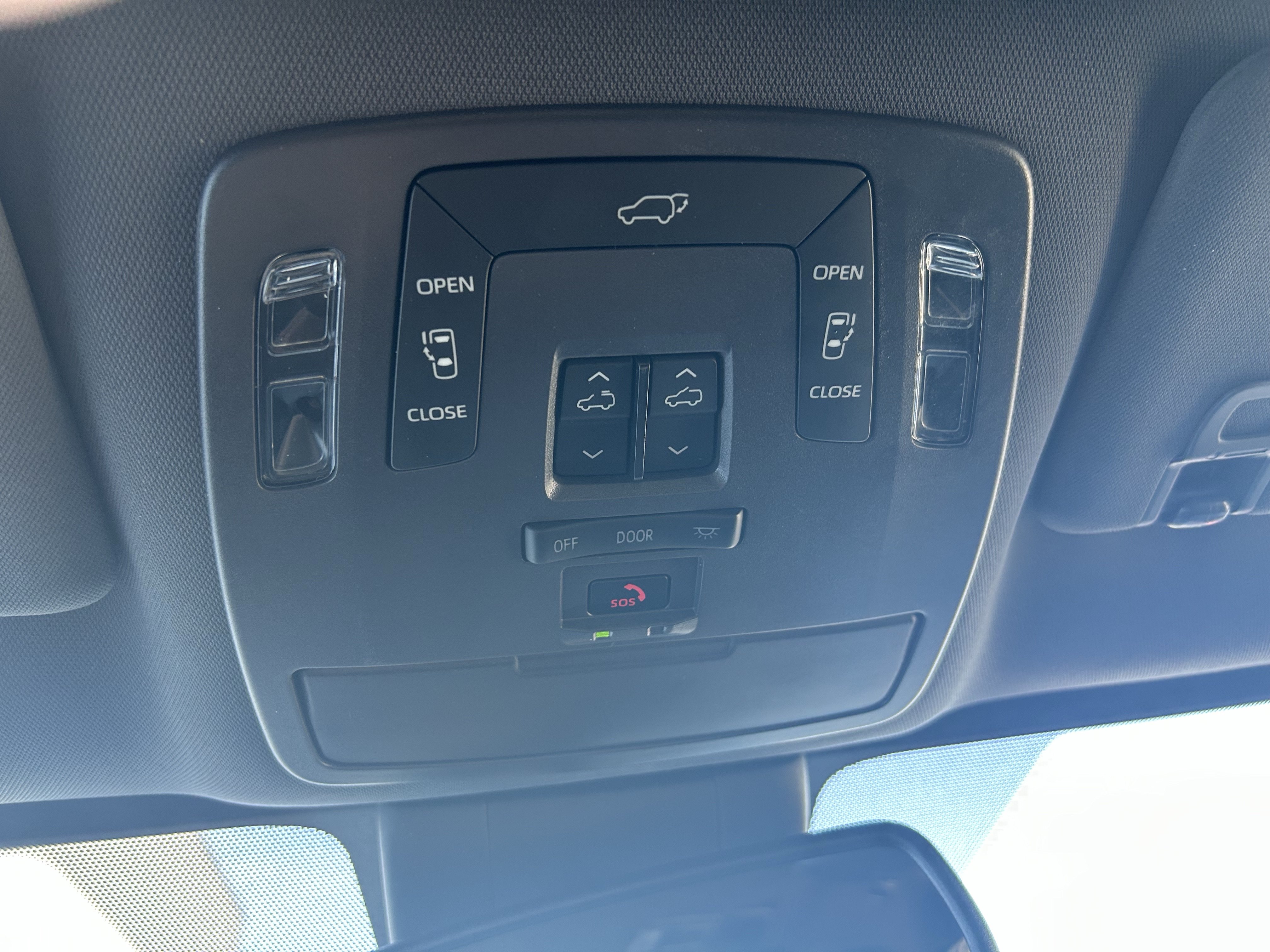 Certified 2022 Toyota Sienna XSE w/ XSE Plus Package AWD/4WD image 22