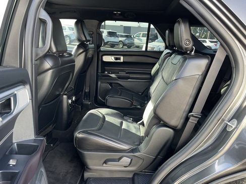 Used 2020 Ford Explorer ST w/ ST Street Pack image 28