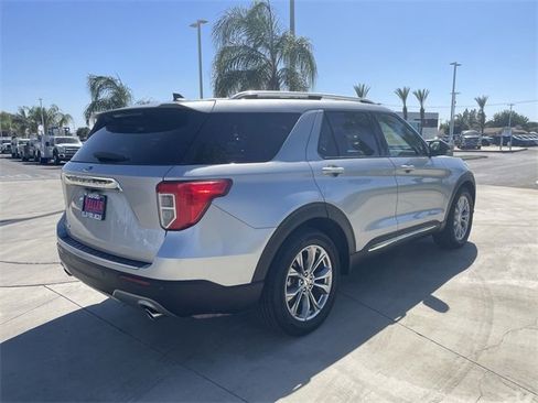 Used 2022 Ford Explorer Limited w/ Equipment Group 301A image 8
