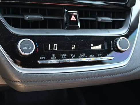 Used 2024 Toyota Corolla SE FWD image 23
