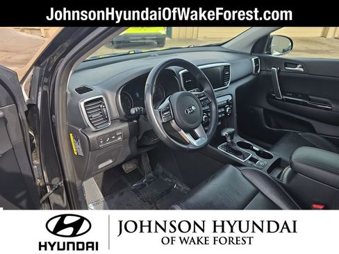 Used 2021 Kia Sportage EX w/ EX Technology Package image 27