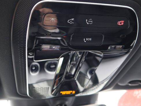 Certified 2025 Mercedes-Benz GLC 300 image 39