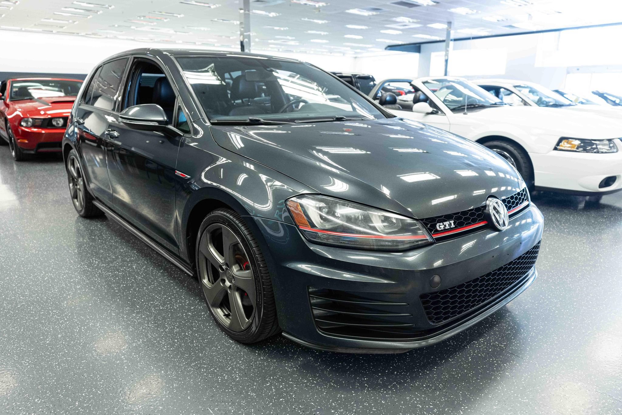 Used 2015 Volkswagen GTI S FWD image 3