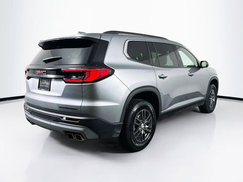 Used 2025 GMC Acadia Elevation image 9