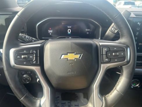 Used 2024 Chevrolet Silverado 1500 LT AWD/4WD image 28