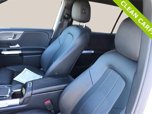 Used 2022 Mercedes-Benz GLB 250 image 12