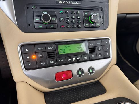 Used 2012 Maserati GranTurismo S image 25