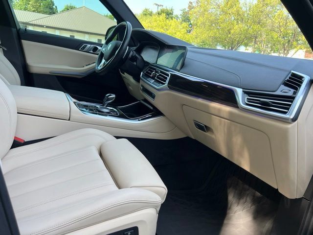 Used 2019 BMW X5 xDrive40i w/ Convenience Package AWD/4WD image 22