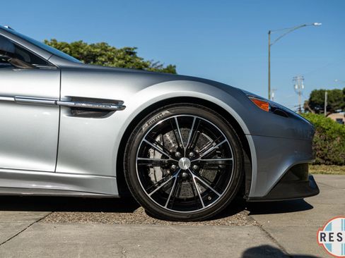 Used 2014 Aston Martin Vanquish Coupe RWD image 20