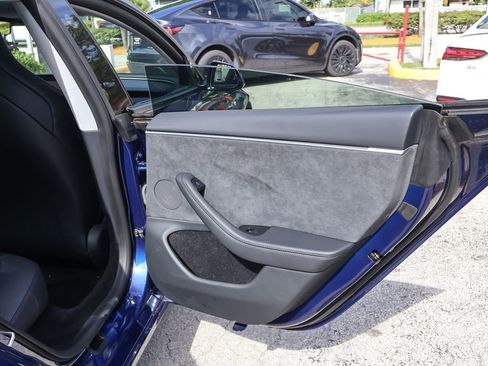 Used 2024 Tesla Model 3 Performance AWD/4WD image 29