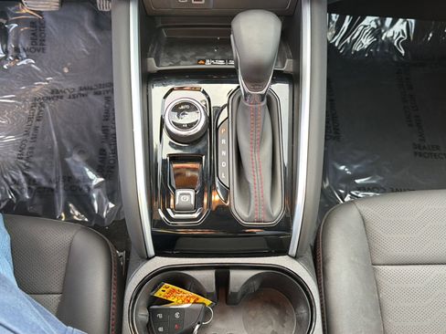 Used 2025 Chevrolet Colorado Z71 w/ Z71 Convenience Package 2 image 14