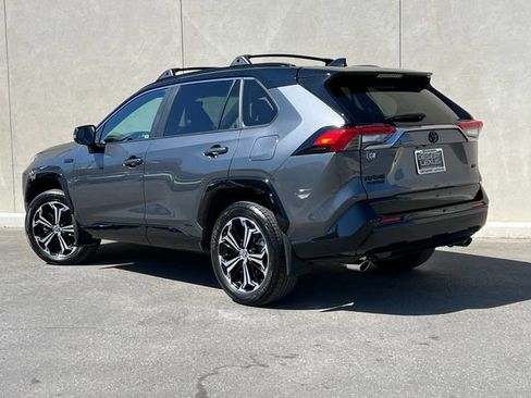 Used 2024 Toyota RAV4 XSE w/ Weather Package AWD/4WD image 7