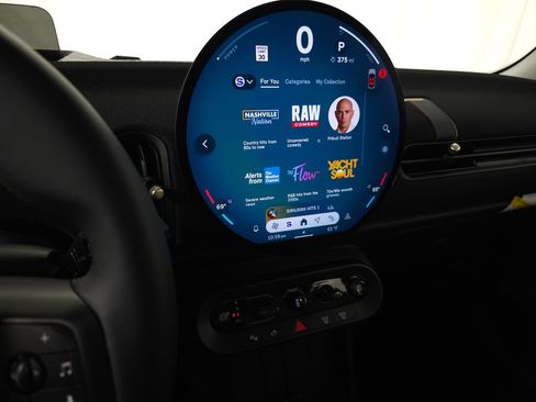 Used 2025 MINI Cooper S FWD image 17