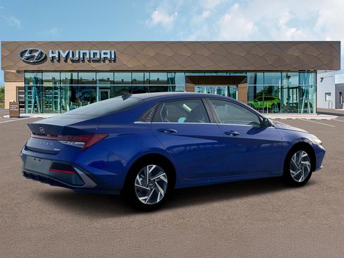 New 2026 Hyundai Elantra Limited image 8