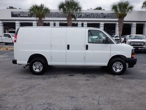 Used 2021 Chevrolet Express 2500 image 1