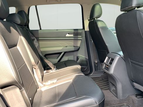 Used 2022 Volkswagen Atlas SE w/ Panoramic Sunroof Package AWD/4WD image 37