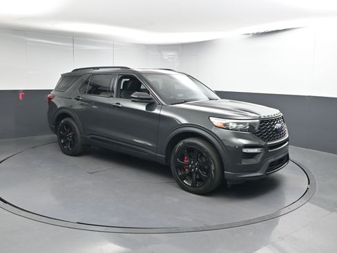 Used 2022 Ford Explorer ST w/ Equipment Group 401A image 27