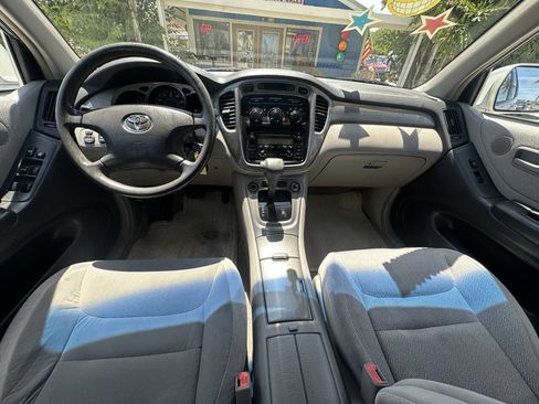 Used 2003 Toyota Highlander 4WD V6 image 17