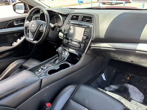 Used 2016 Nissan Maxima 3.5 SV FWD image 10