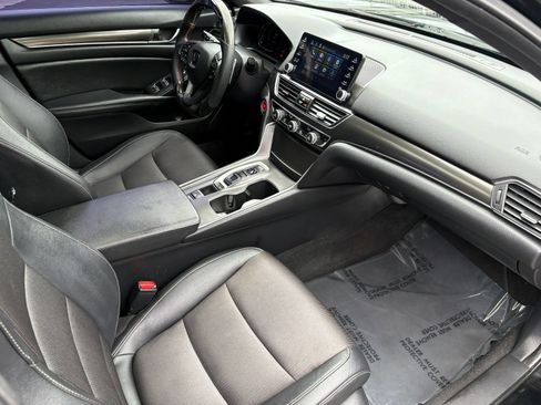 Used 2019 Honda Accord Sport image 24