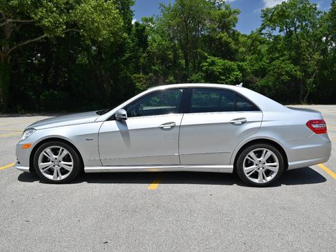 Used 2012 Mercedes-Benz E 350 4MATIC Sedan image 6