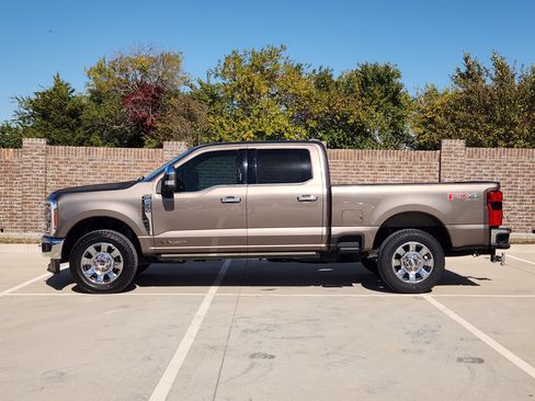 Used 2023 Ford F250 Lariat w/ Lariat Ultimate Package image 5