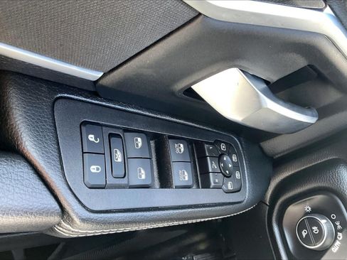 Used 2026 RAM 2500 Big Horn AWD/4WD image 35
