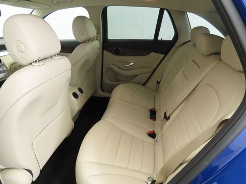 Certified 2022 Mercedes-Benz GLC 300 image 21