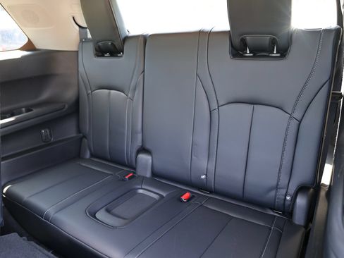 Used 2023 INFINITI QX60 Pure AWD/4WD image 23