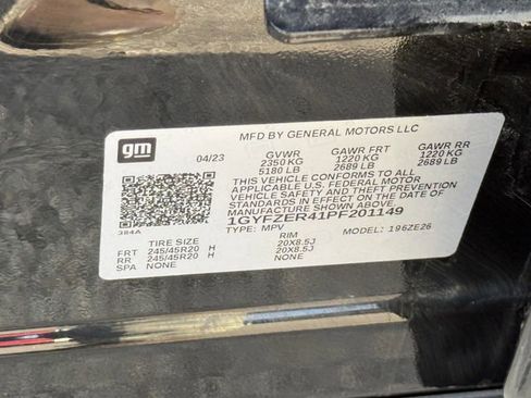 Used 2023 Cadillac XT4 Sport w/ Enhanced Visibility Package image 29