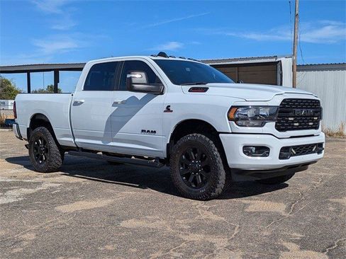 Used 2024 RAM 2500 Big Horn w/ Night Edition image 2