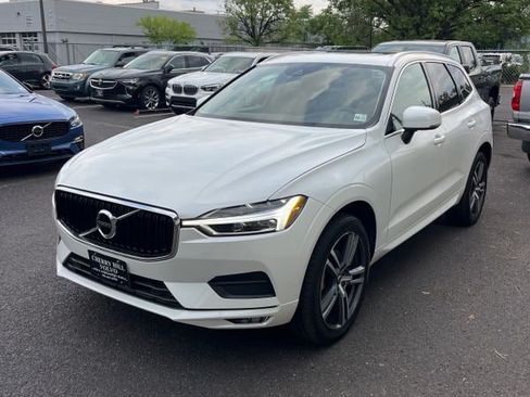Used 2021 Volvo XC60 T5 Momentum w/ Protection Package Premier AWD/4WD image 4