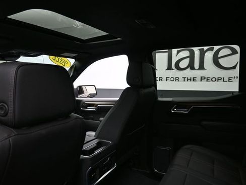 Used 2022 Chevrolet Silverado 1500 High Country image 24