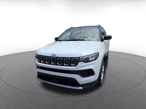 Used 2025 Jeep Compass Limited AWD/4WD image 7