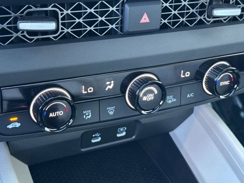 Certified 2025 Honda Accord SE image 18