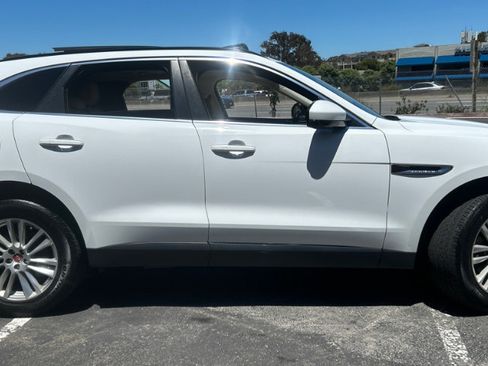 Used 2019 Jaguar F-PACE Prestige AWD/4WD image 4