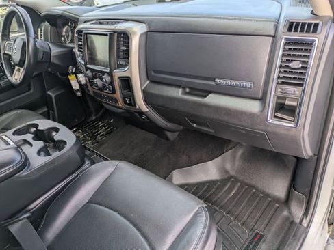 Used 2017 RAM 1500 Laramie AWD/4WD image 30
