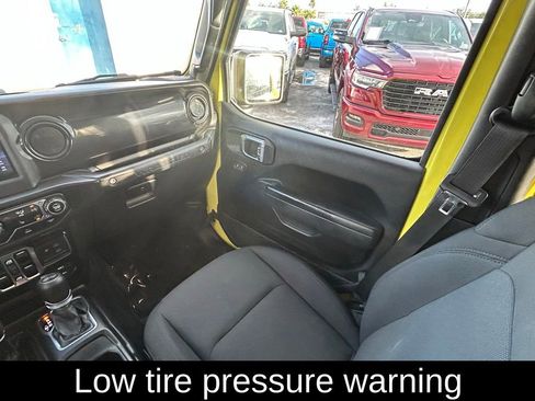 Used 2023 Jeep Wrangler Unlimited Sport AWD/4WD image 11