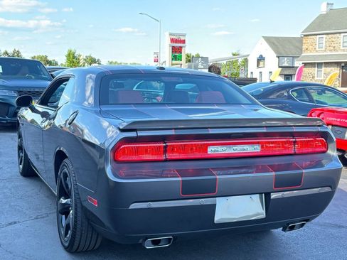 Used 2013 Dodge Challenger R/T Plus RWD image 7