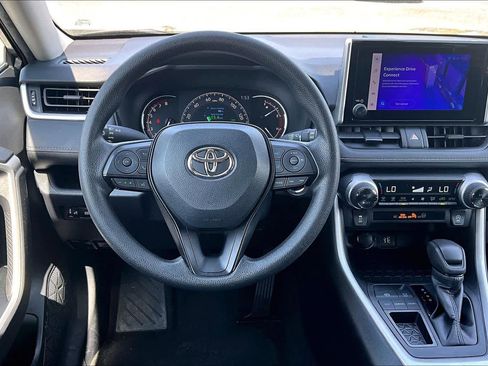 Used 2024 Toyota RAV4 XLE image 6