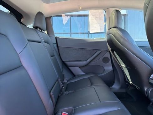 Used 2020 Tesla Model Y Performance image 15