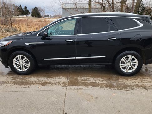 Used 2021 Buick Enclave Premium image 6