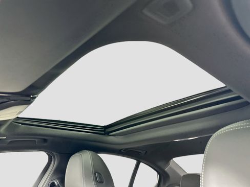 Used 2026 BMW 330i Sedan w/ M Sport Package image 20