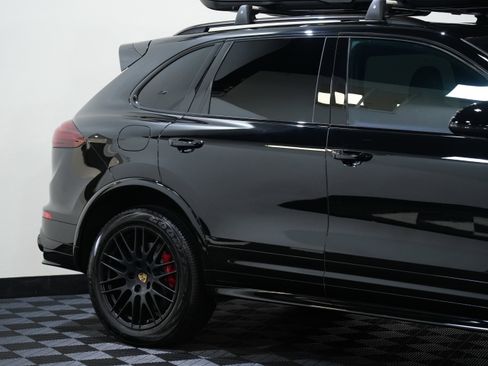 Used 2016 Porsche Cayenne GTS image 15