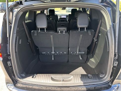 New 2026 Chrysler Pacifica Select image 21