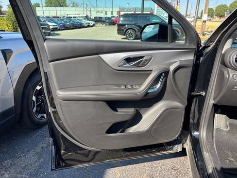 Used 2026 Chevrolet Blazer LT FWD image 18